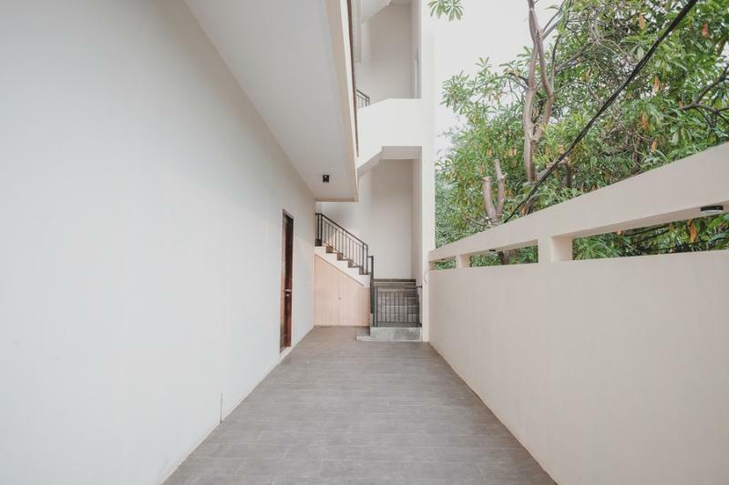 Reddoorz Near Taman Palem Hotel Jakarta Exterior photo