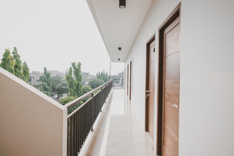 Reddoorz Near Taman Palem Hotel Jakarta Exterior photo